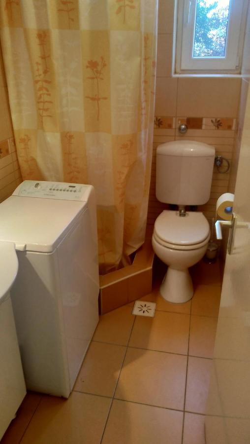 Candy Apartman Siófok Buitenkant foto